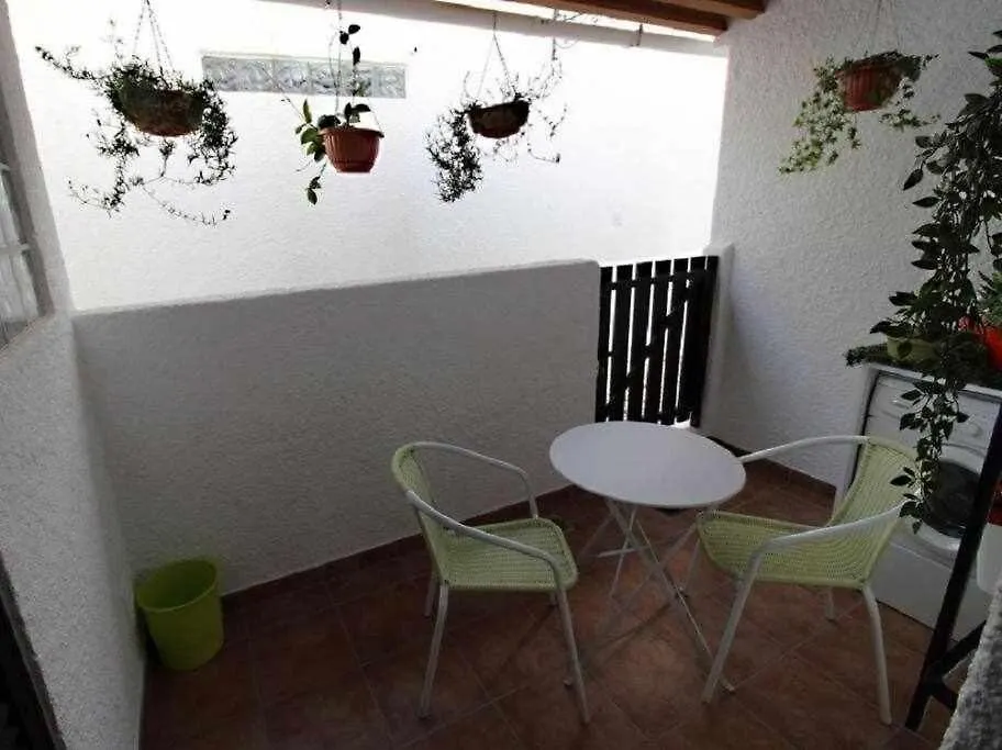 Green House By Fhr Estacionamento E Wifi Quarteira